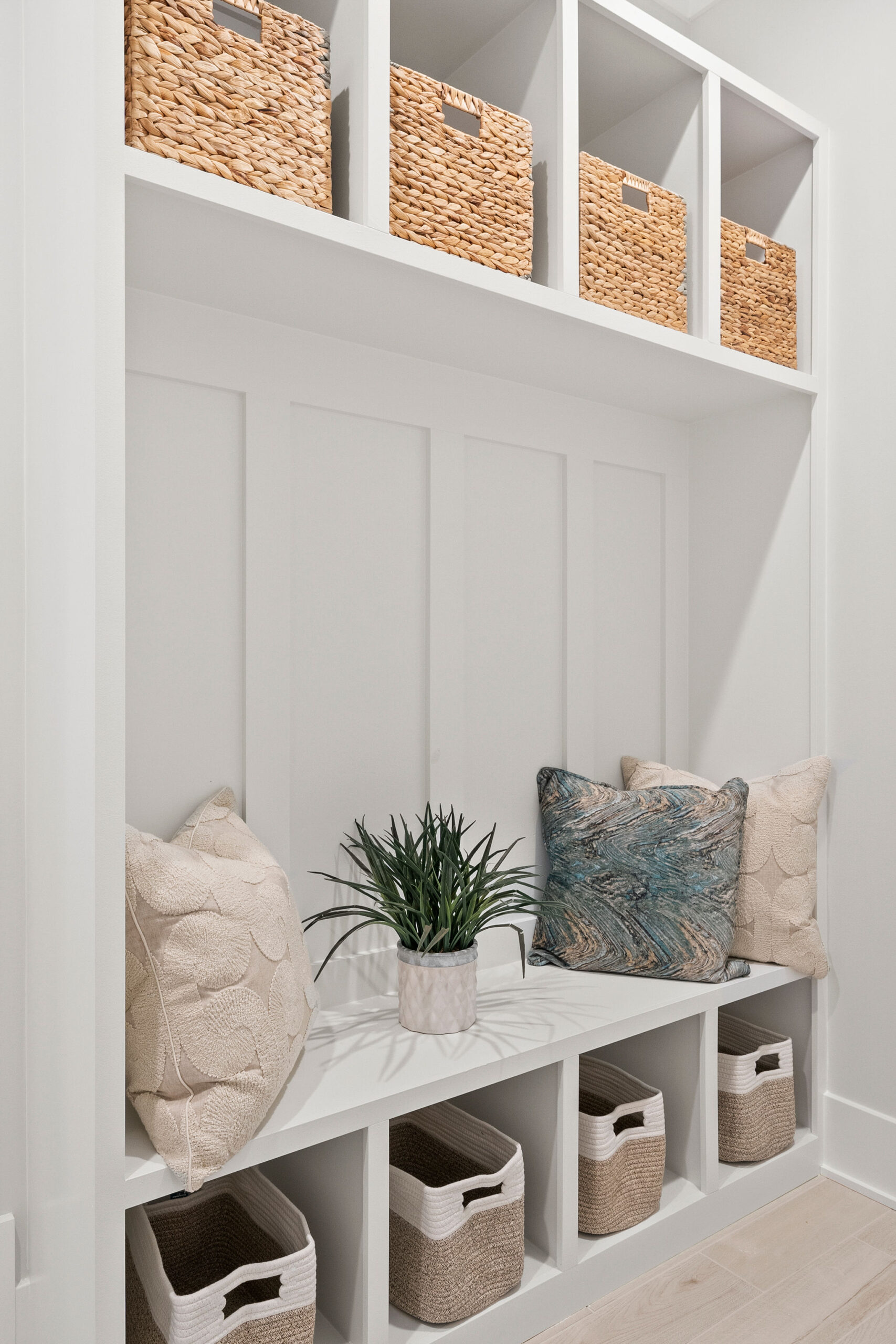 maximize mudroom space